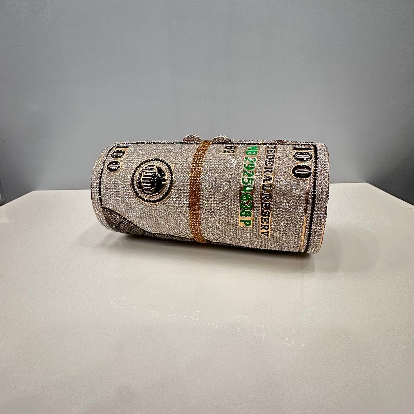 100 Dollar -clutch